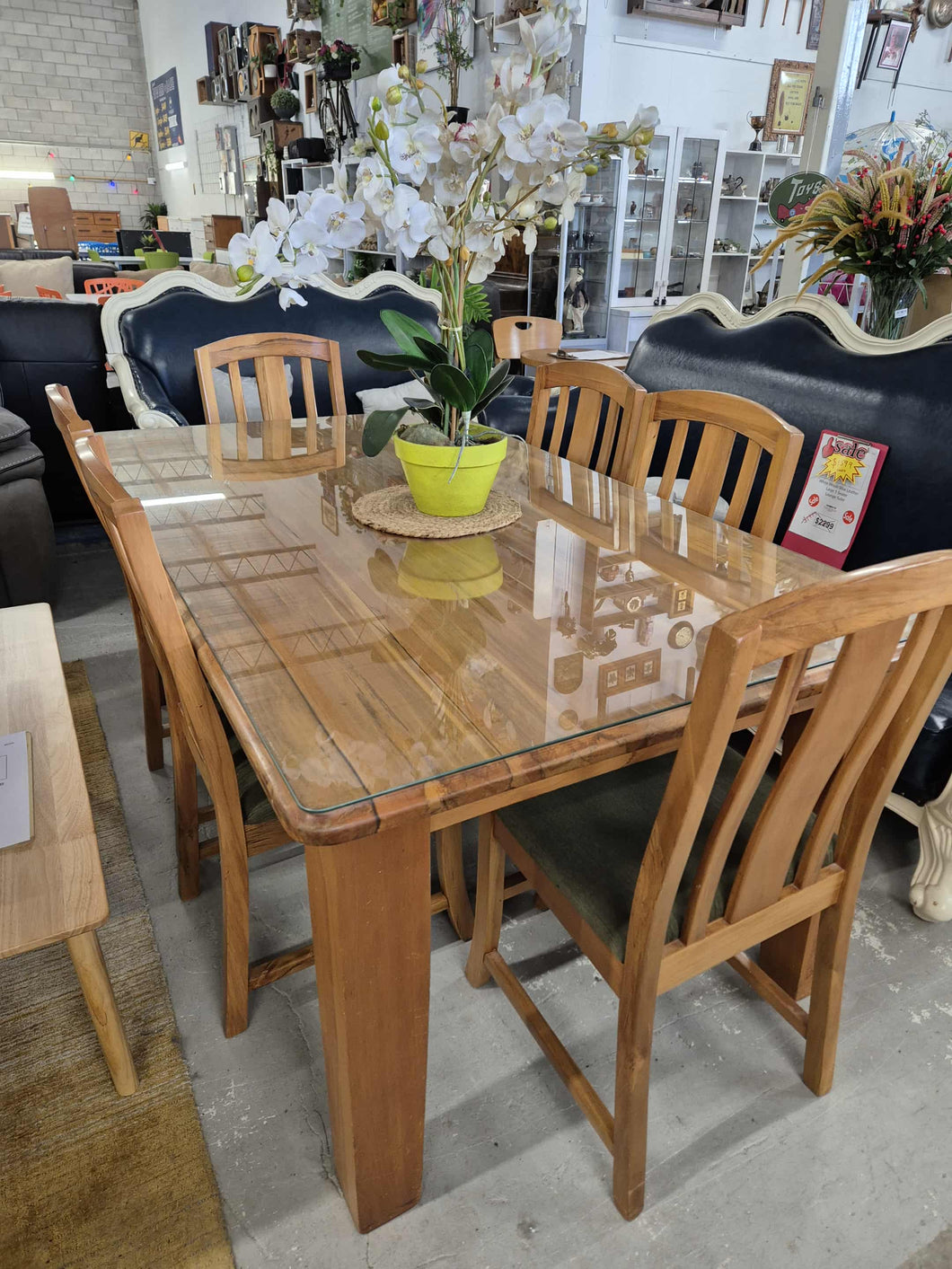 Rimu Glass Top Dining Table With 6 Chairs 52943