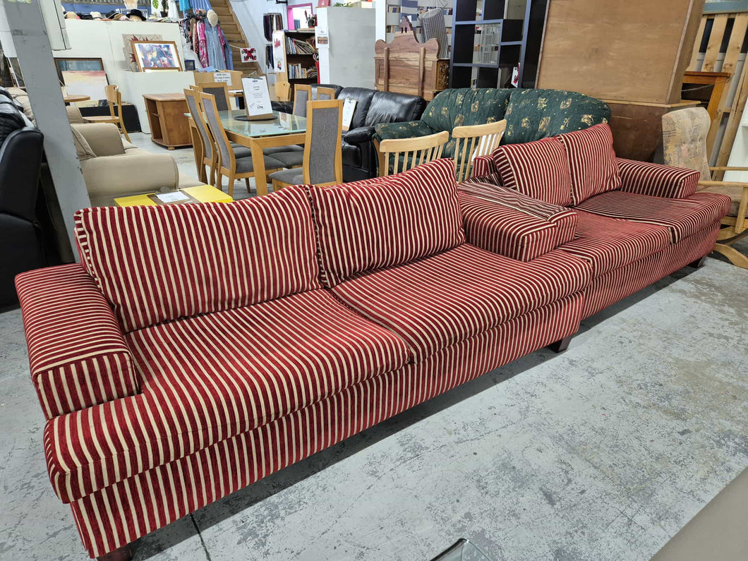 Red 5 Seater Lounge Suite 52912