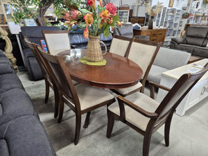 Wood Oval Dining Table With 6 Chairs 52830