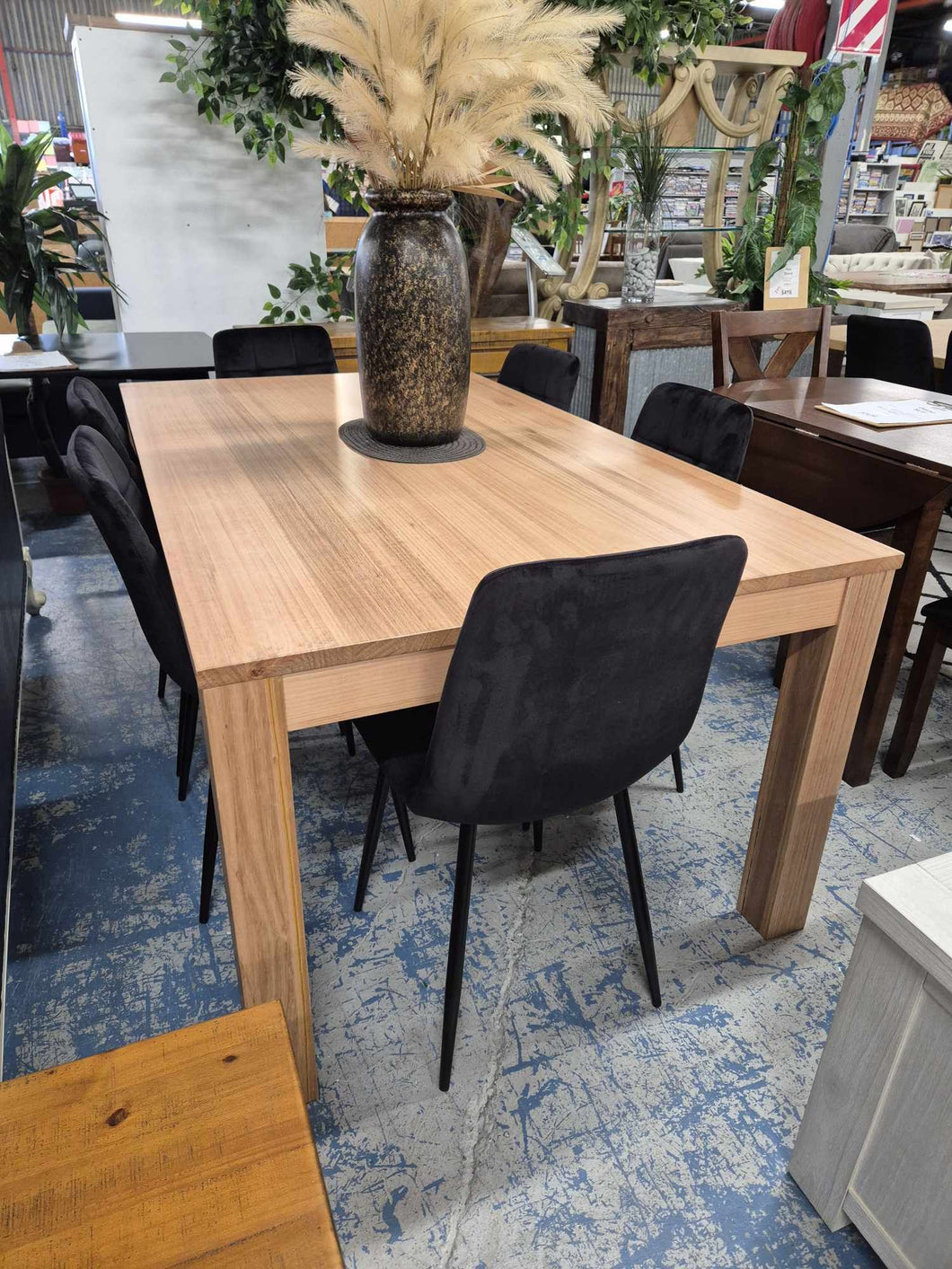 Dallas Light Wood  Dining Table With 6 Chicago  Dining Chairs NEW!!! 52619