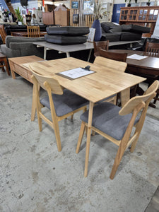 Light Wood Dining Table With 4 Chairs 52766