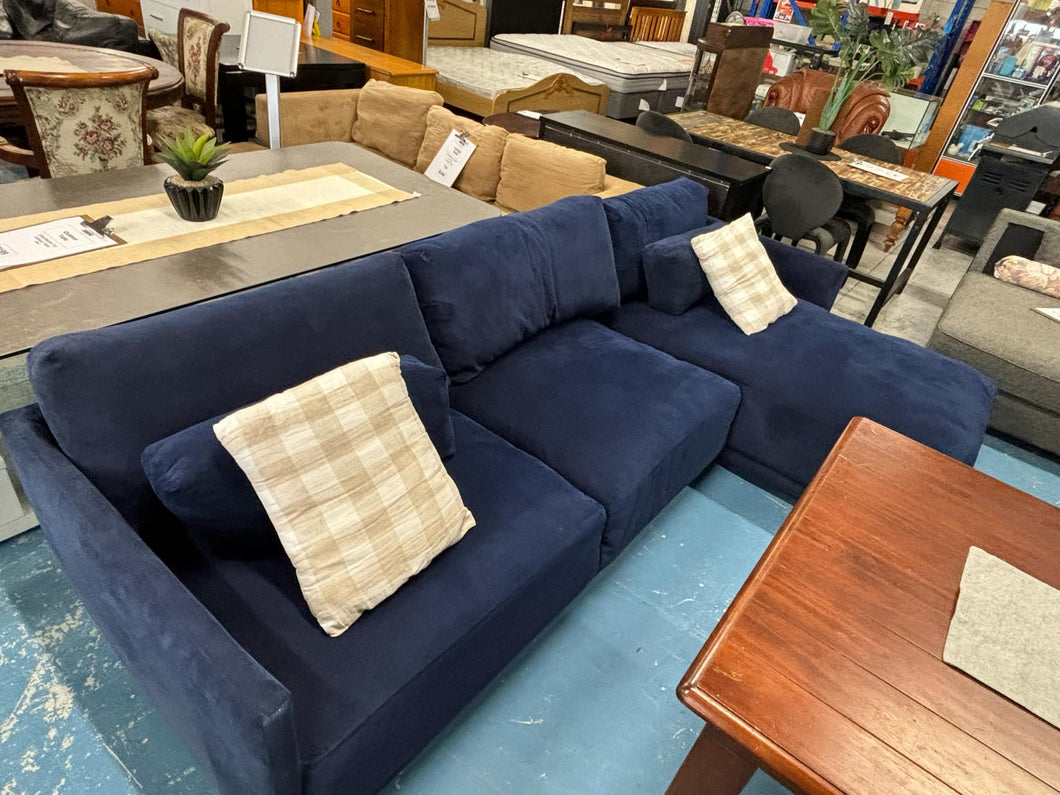 Blue Fabric Farmers  Corner  Lounge Suite 52240