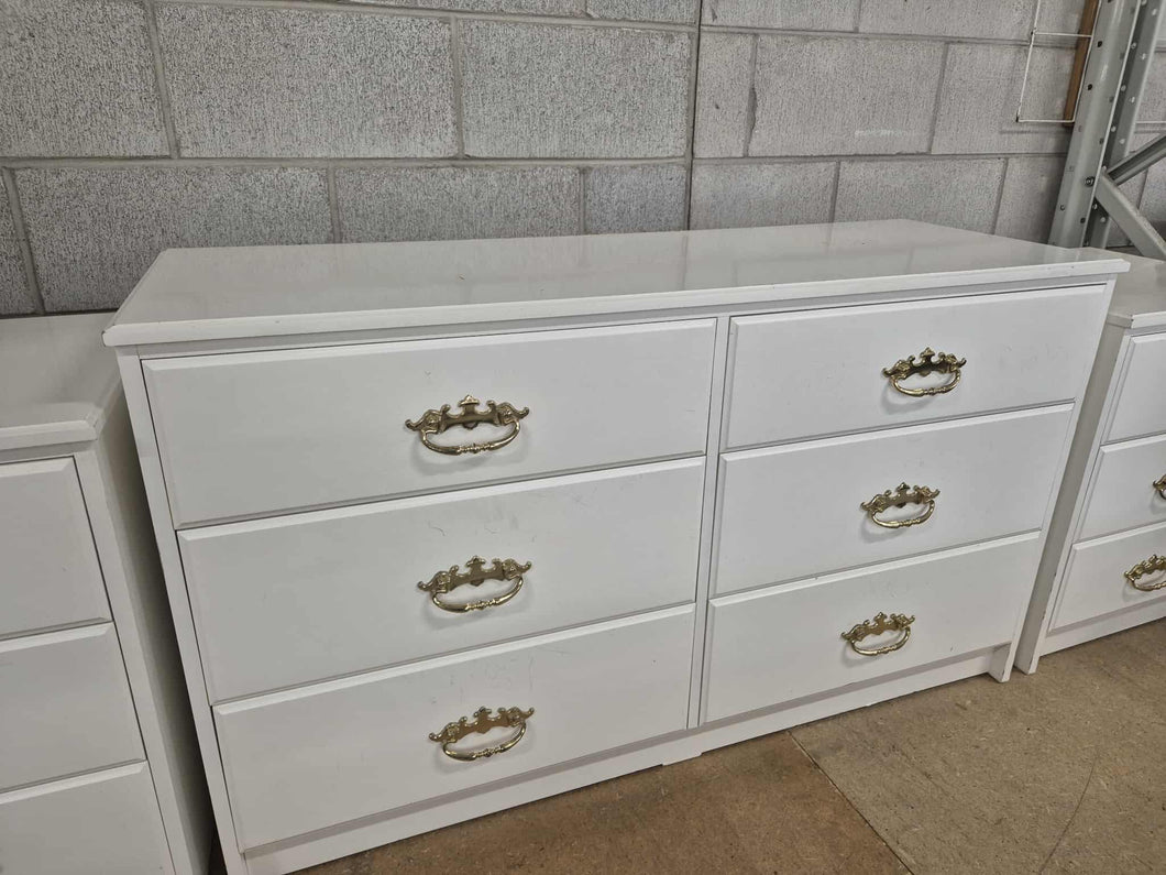 White Dresser  With 6 Drawers 52892