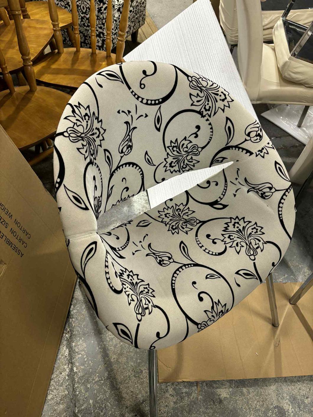 Beige/Black Floral Single Chair 52871