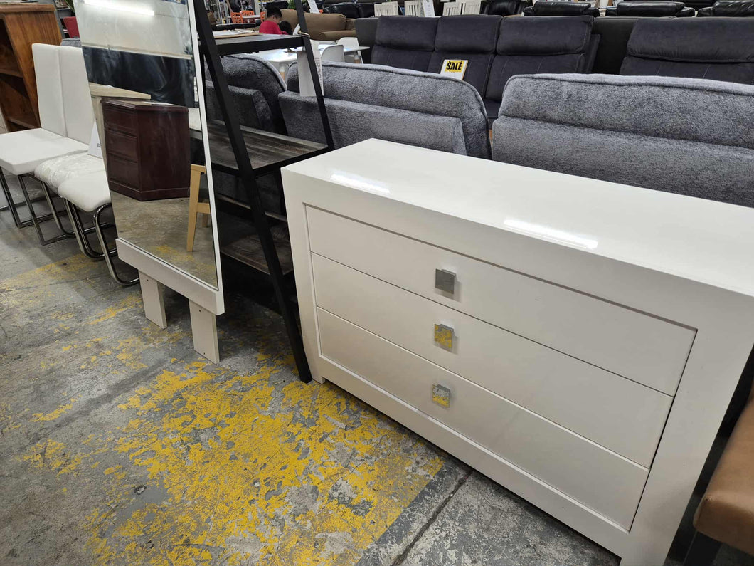 White Dresser With 3 Drawers/Mirror 52955