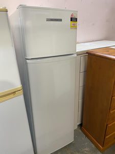 Fisher & Paykel Small Fridge/Freezer (30 Day Guarantee) 51600